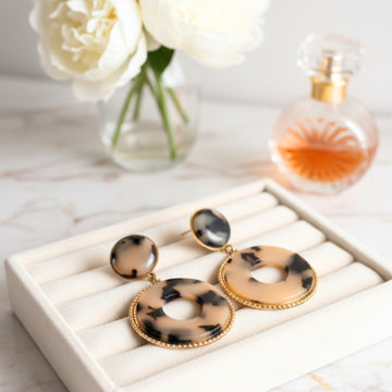 Dans les coulisses de Belatika : comment je choisis chaque bijou pour qu’il t’accompagne dans la vraie vie