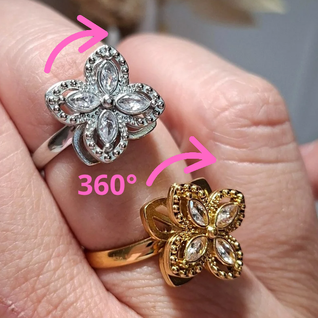 duo bagues fleur anti stress dorée et argentée sur fond clair